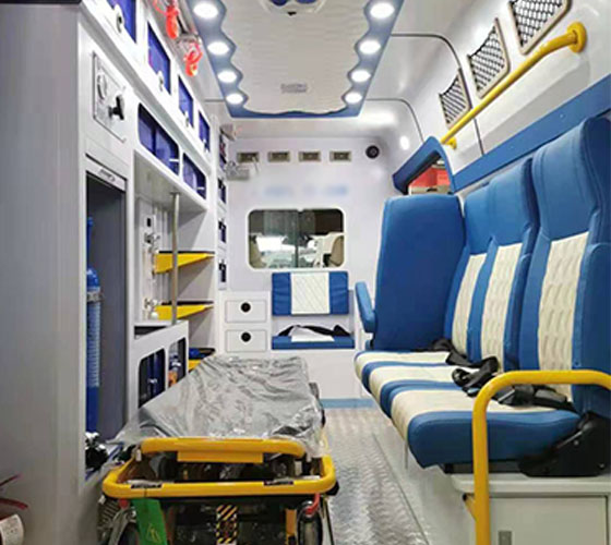 肃南裕车辆内部展示