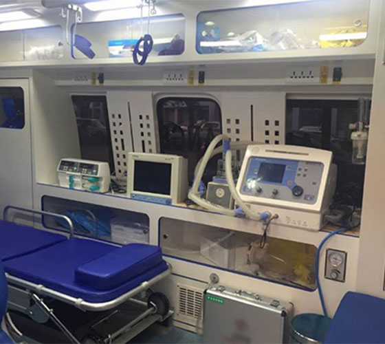 肃南裕车辆内部展示